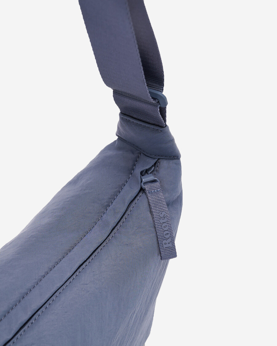 nylon-tasche mittelgroß halbmondförmig