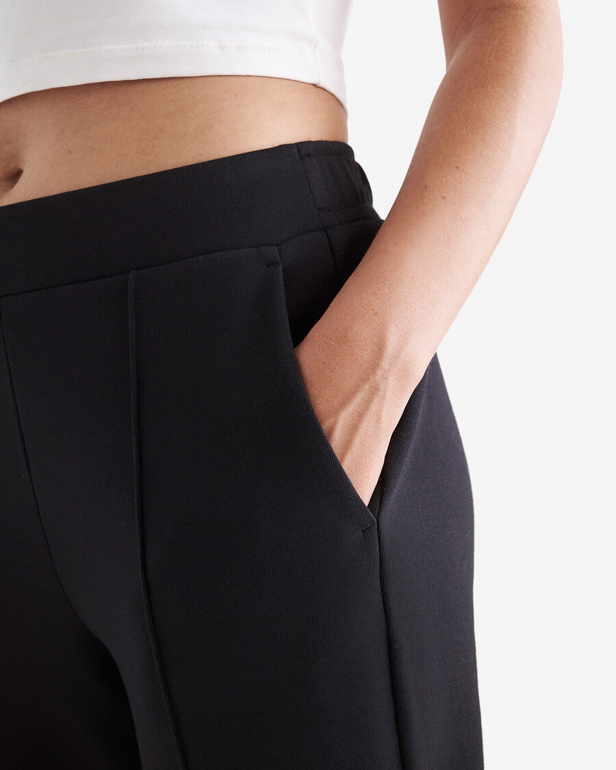 recover essential pull on pant