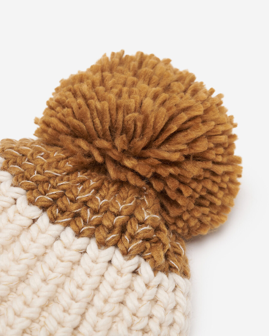 chunky cabin toque
