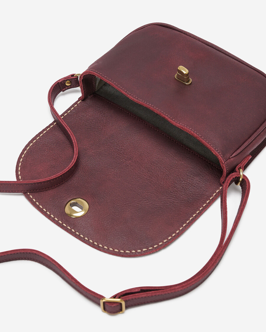 kleiner stamm der flussufertaschen