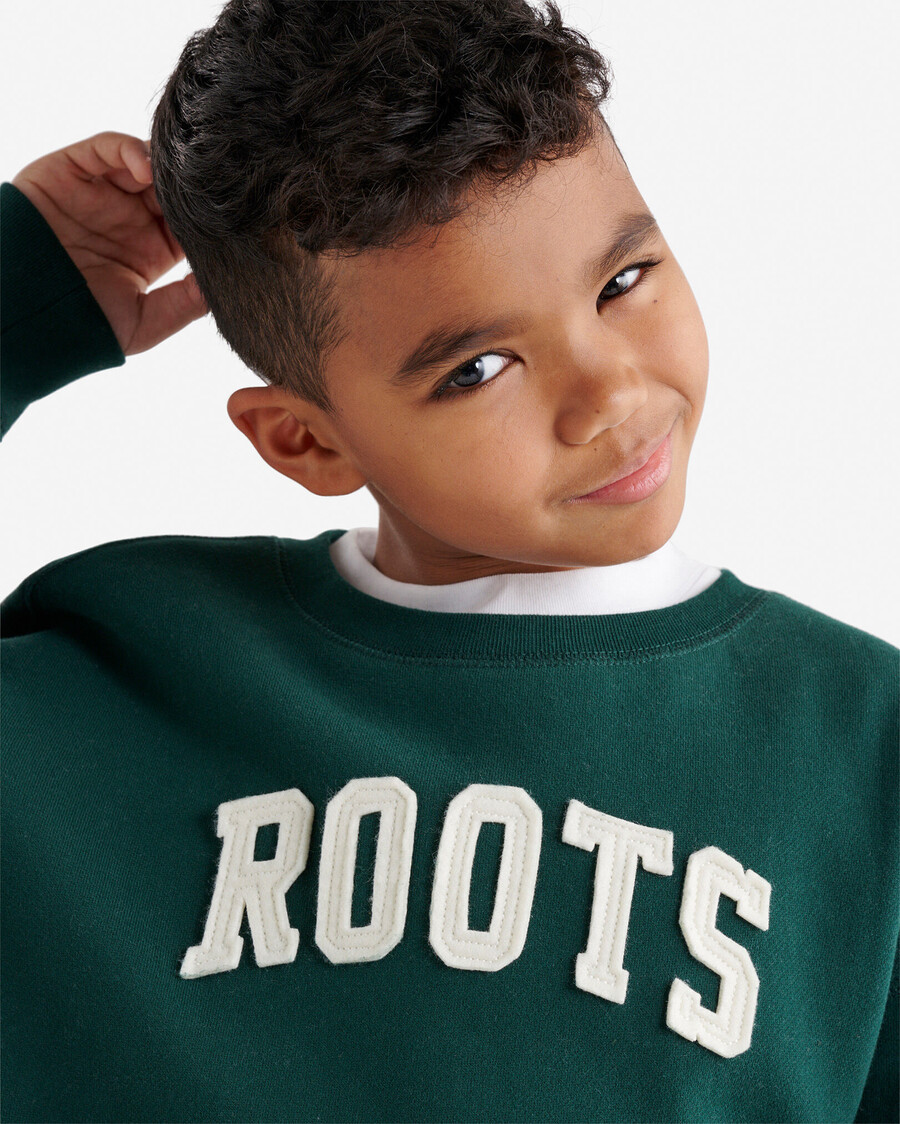 kinder-sweatshirt mit roots-applikationen